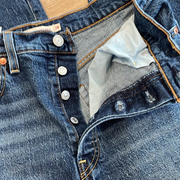 Levi’s. Ribcage Straight Ankle - Picture 6 of 14